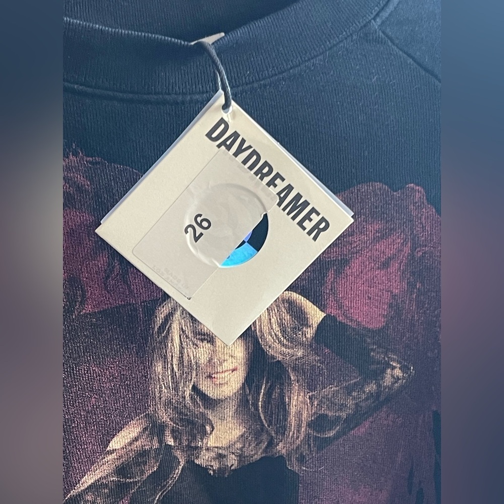 DAYDREAMER NWT SHANIA TWAIN LEOPARD GUITAR VINTAGE SWEATSHIRT - Picture 3 of 10